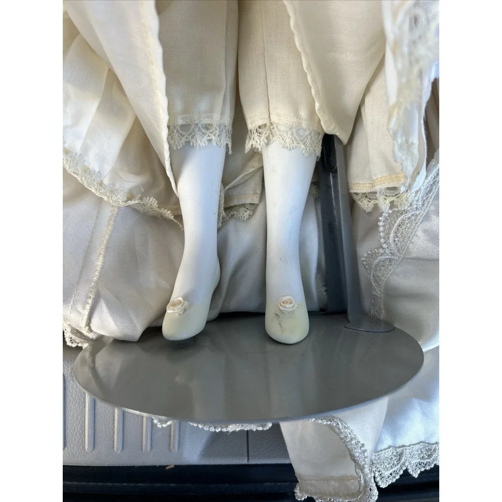 Porcelain Bride Doll 18